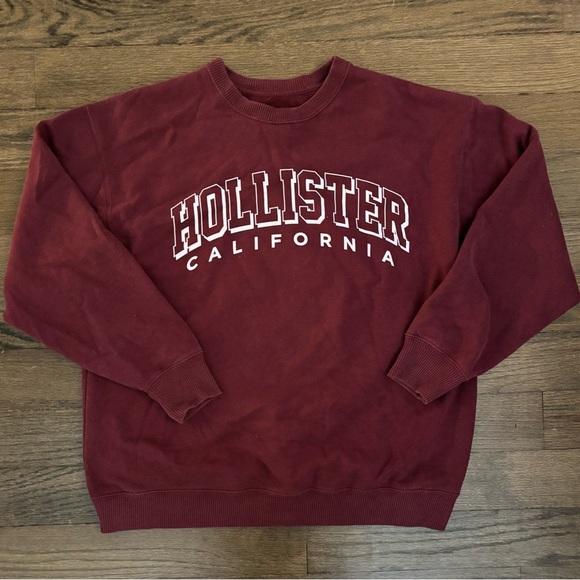 Hollister Graphic Oversized Crewneck Sweatshirt • size XS - Picture 2 of 3